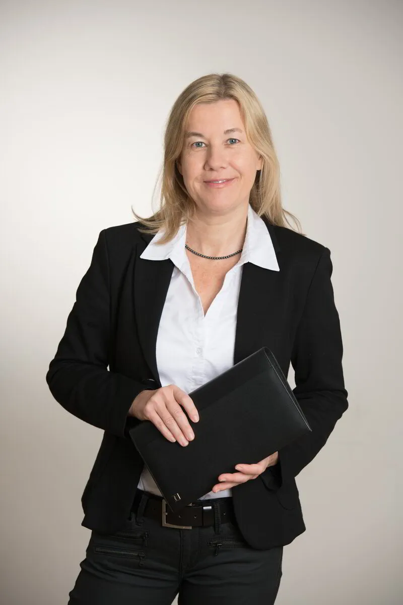 Elke Weitzel – Personalberaterin